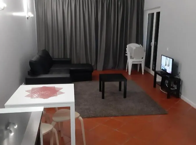 Matur Flats 2 ماتشيكو